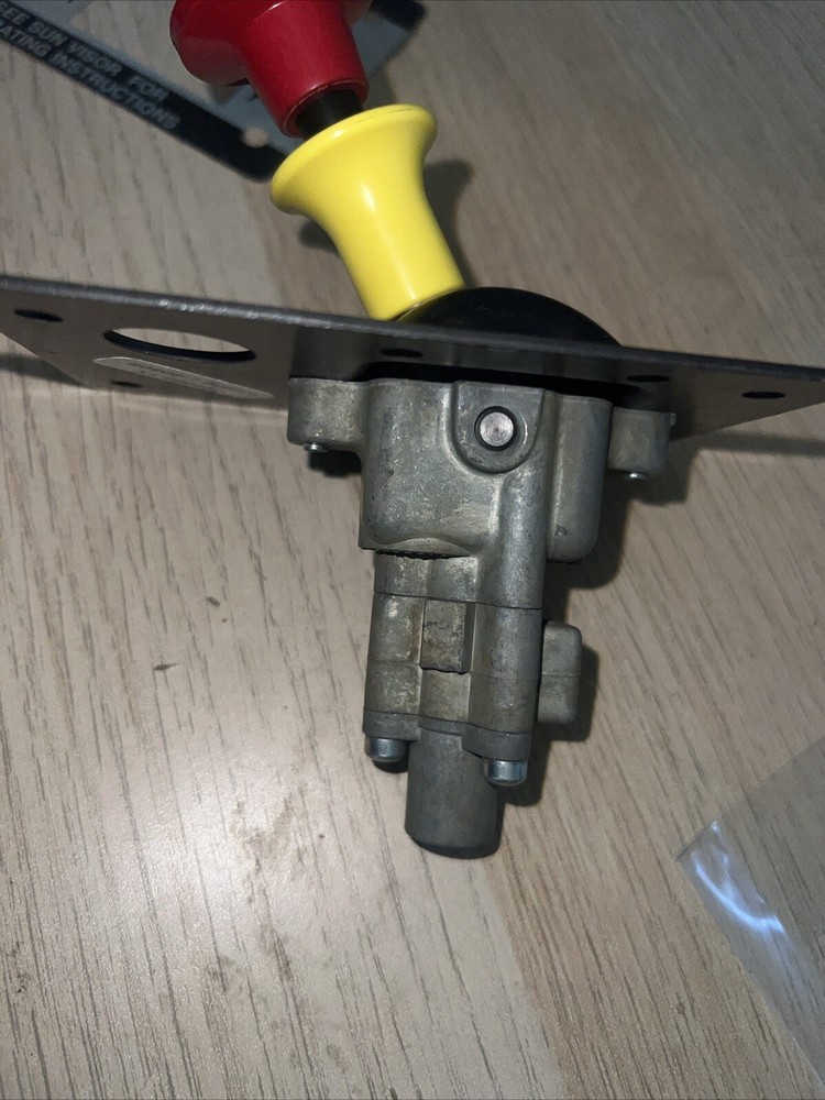 Freightliner/ Chelsea PTO Dash/Console Switch 3290901X