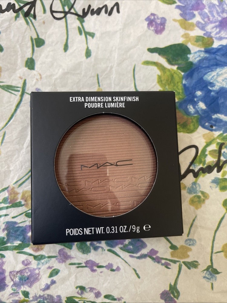 Mac Extra Dimension Skinfinish (Glow With It)