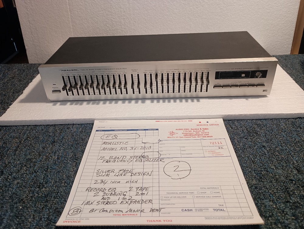 Realistic Model 31-2010, 12-Band Stereo Frequency Equalizer (Pro Serviced)
