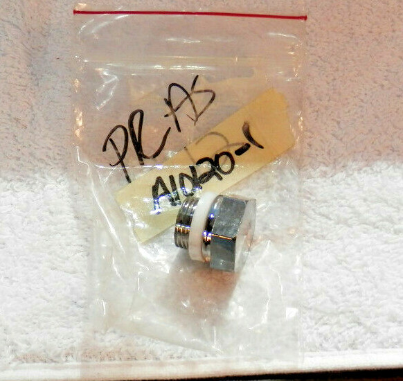 NOS - ASTRA A10120-1  plug