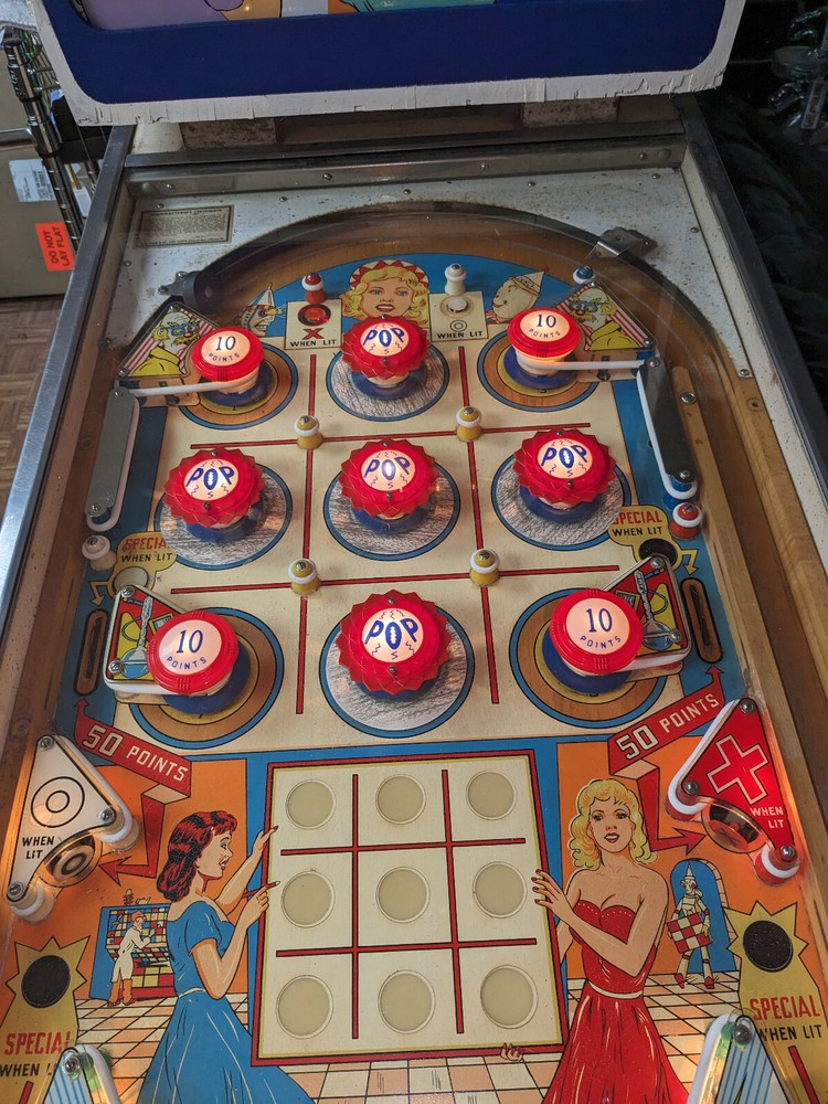 1961 Gottlieb Egg Head Pinball Machine