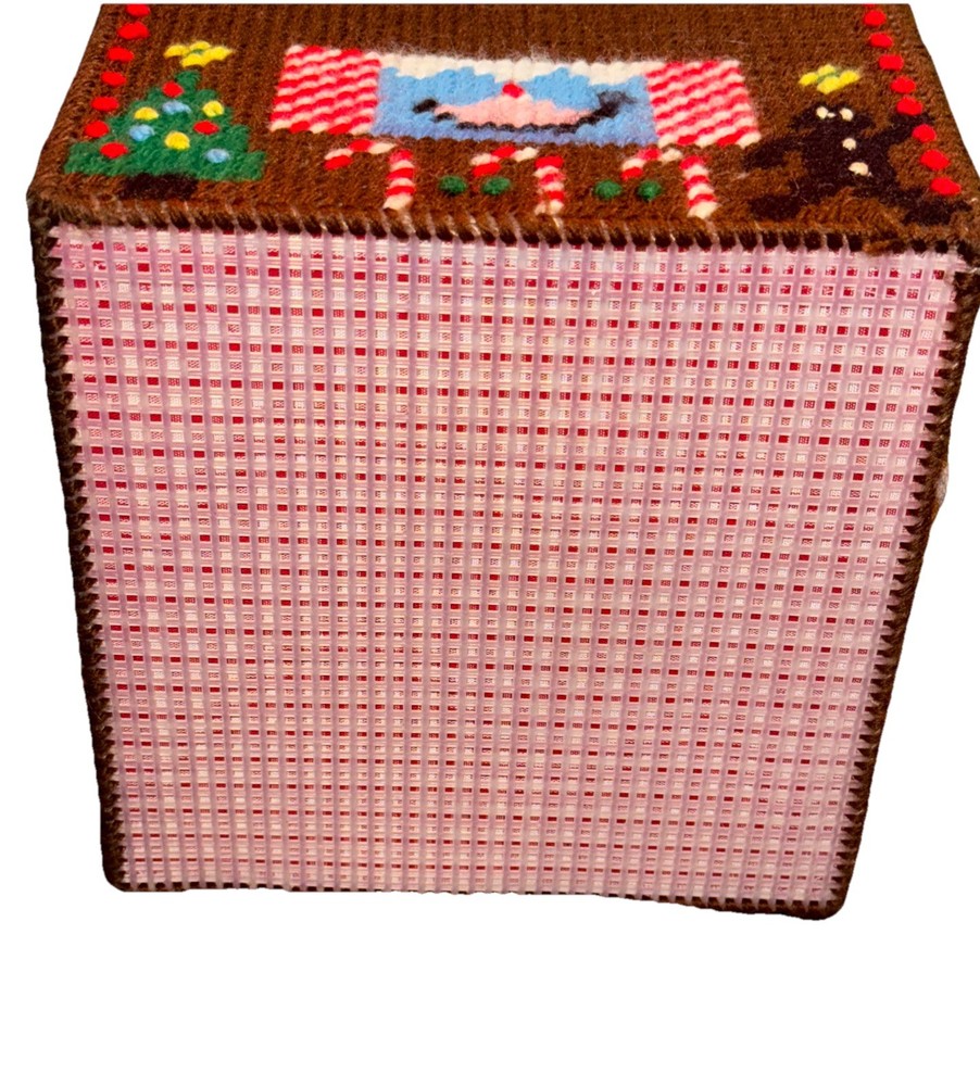 Handmade Plastic Canvas Needlepoint Christmas Tissue Box Holder Gingham Xmas