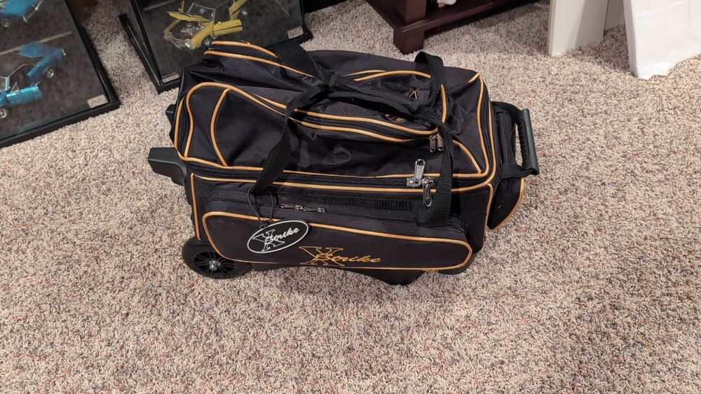 X STRIKE 2 BALL BOWLING BAG (( Read))