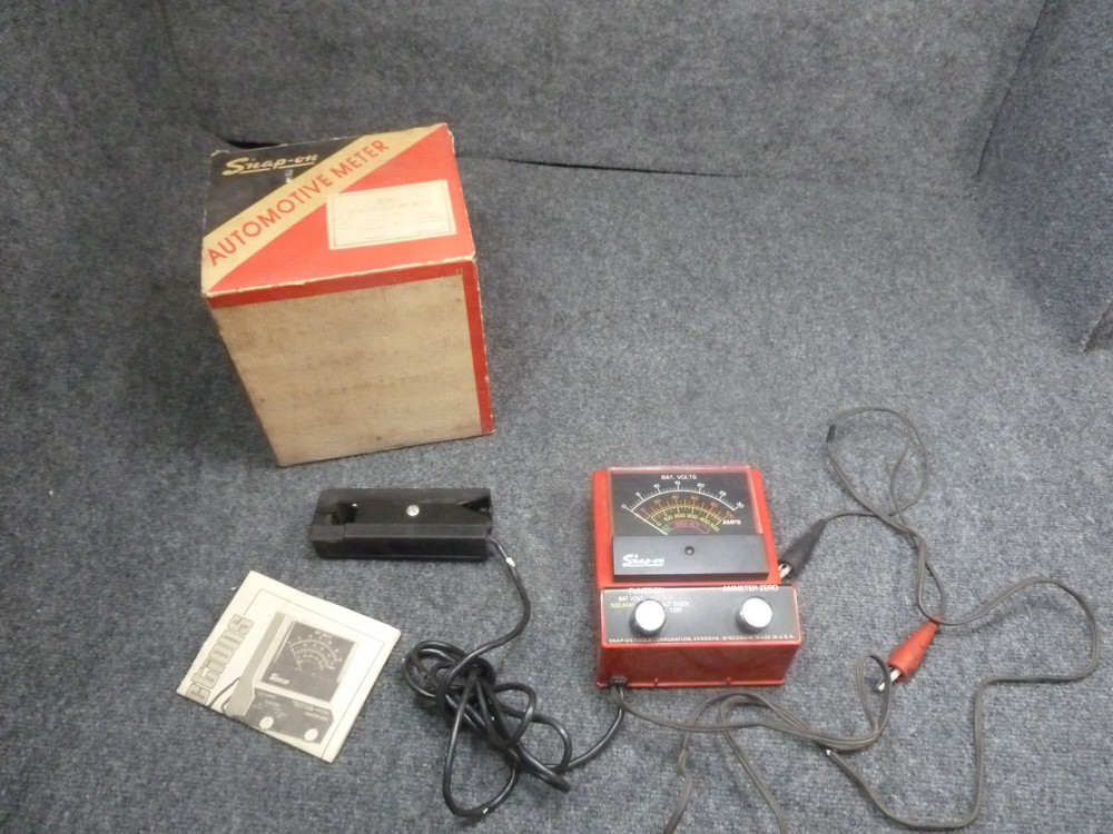 Vintage Snap-On MT-952 Inductive Volt Amp Meter Original box