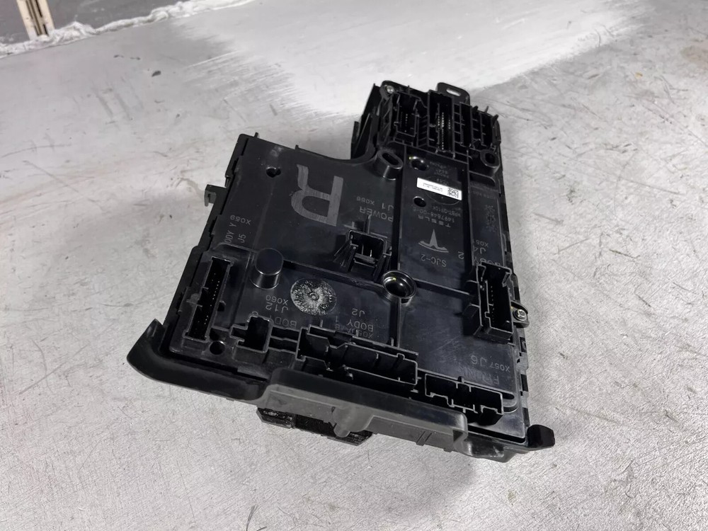 ⭕20-24 Tesla Model Y Right Low Voltage Controller Electronic Module 1657650-00-C