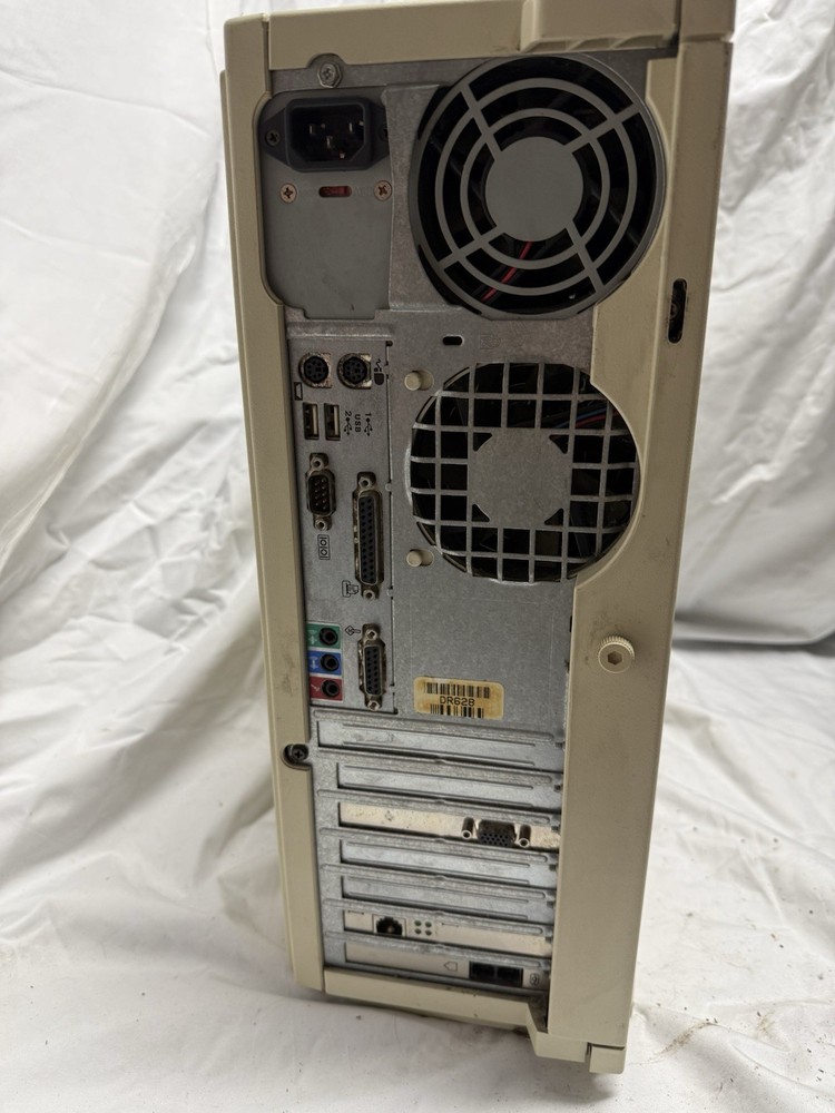 Vintage Dell Dimension XPS D300 desktop computer