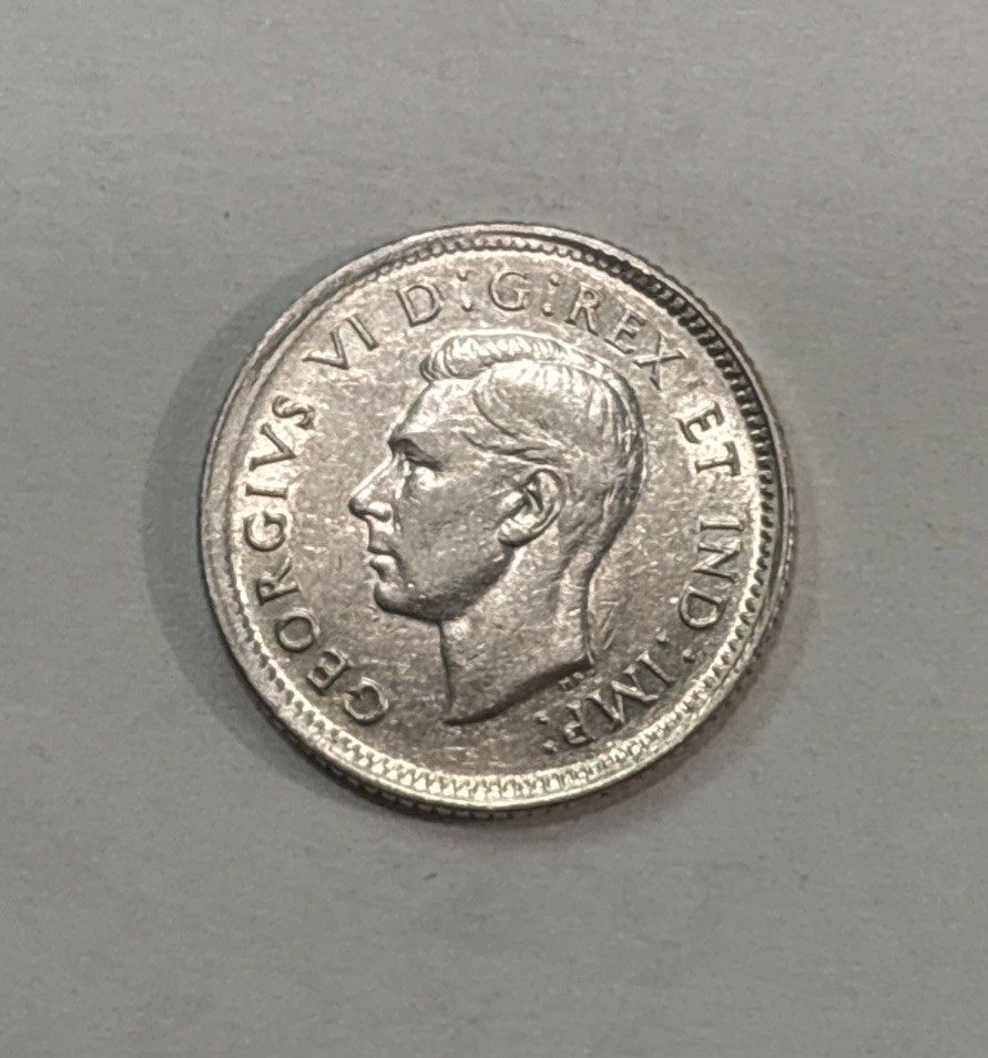 1938 Canada Silver! 10 Cent! ENN Coins