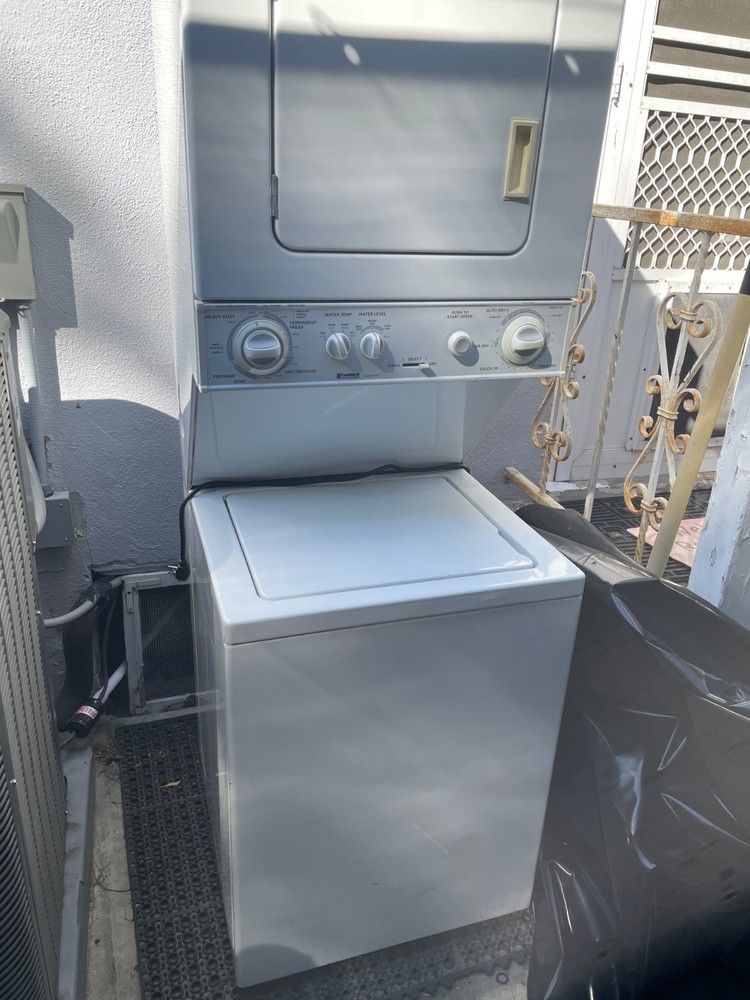 Kenmore Heavy Duty Stackable Washer & Dryer White