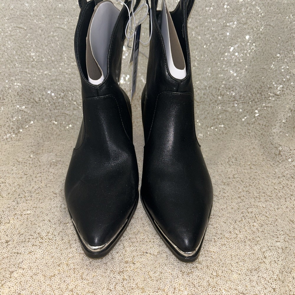 Universal Thread Women’s Black Henley Ankle Western Boots Size 6