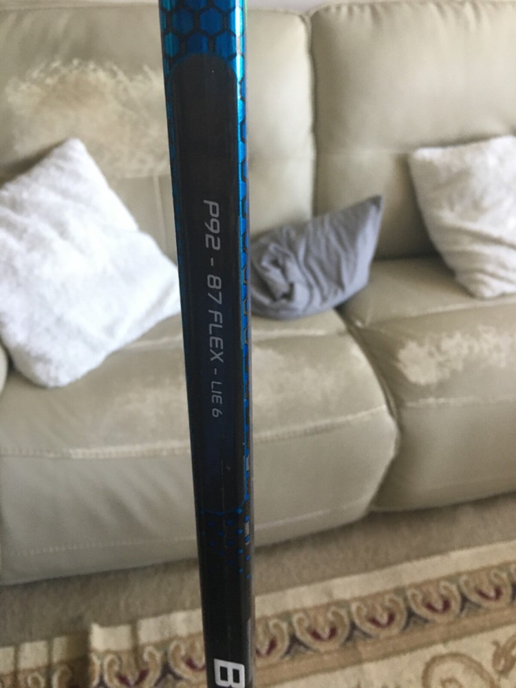 hockey stick left
