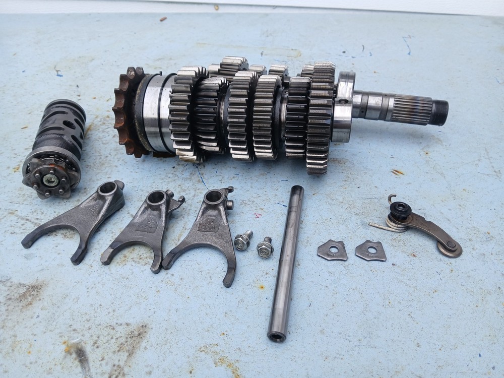 2003 02 Honda VTR1000F Super Hawk OEM Transmission Drum Shift Gears Forks Assemb