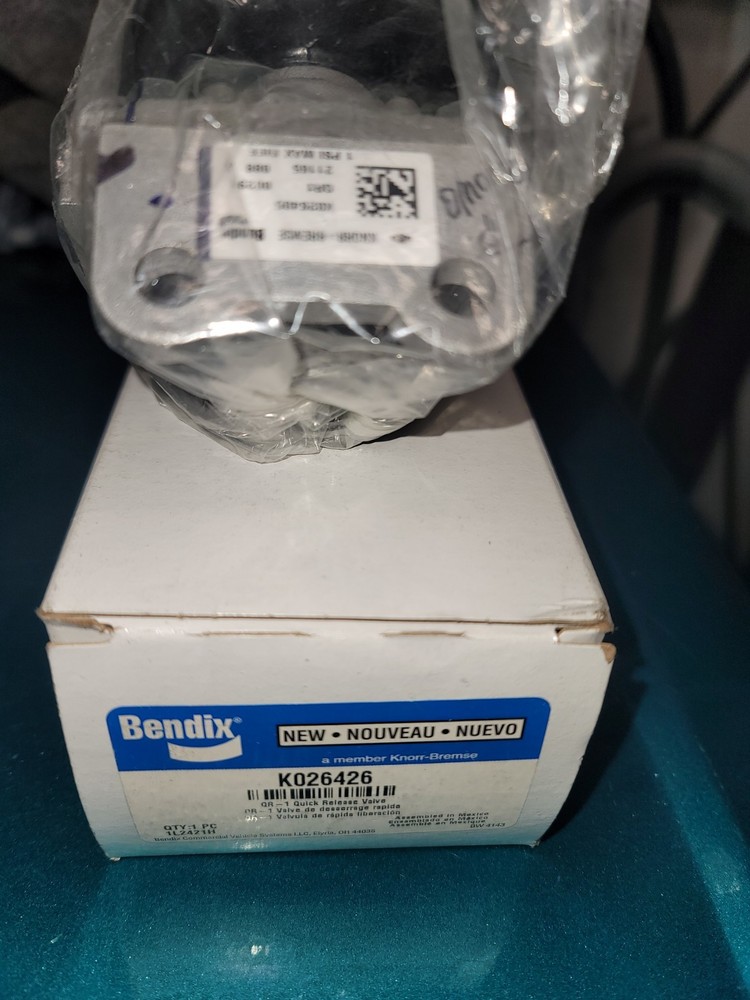 Bendix K026426 Quick release valve