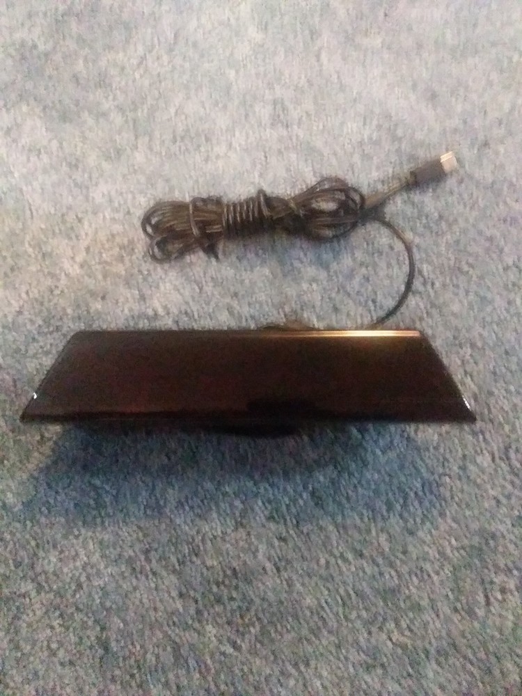 Xbox 360 Kinect Sensor Bar & 3 Games Lot