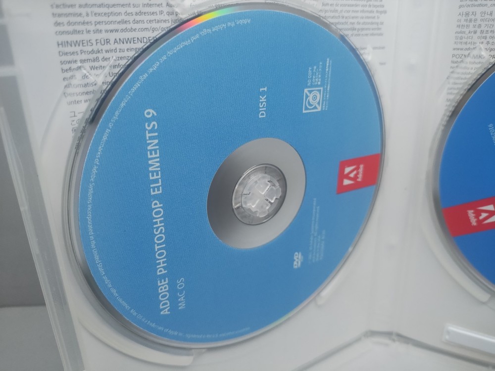 Adobe Photoshop Elements 9 (Win/Mac) 2-Discs, w/Serial Number