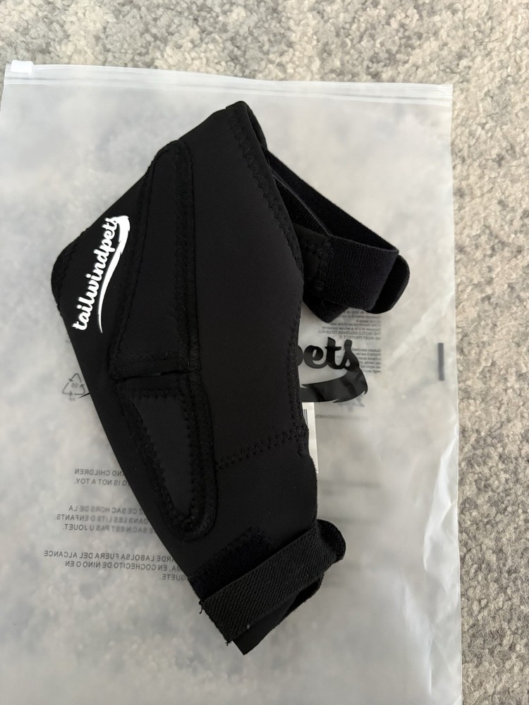 Tailwind Pets Medium Knee Brace Hinge Splint Support for Dogs (Left Leg)