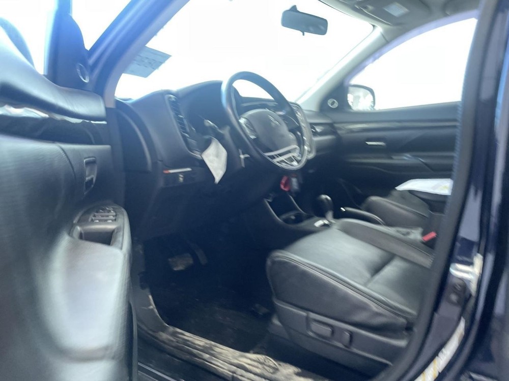 Engine ECM Electronic Control Module 2.4L Fits 16 OUTLANDER 984500