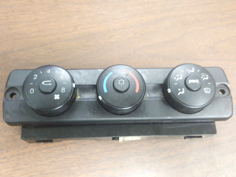 FREIGHTLINER CASCADIA TEMPERATURE CONTROL SWITCH A22- 60645 -501