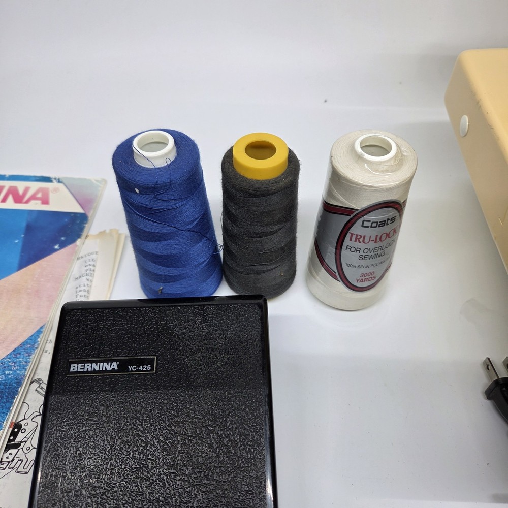 Bernina 2000DCE Sewing Machine Serger Vintage WORKS With String .