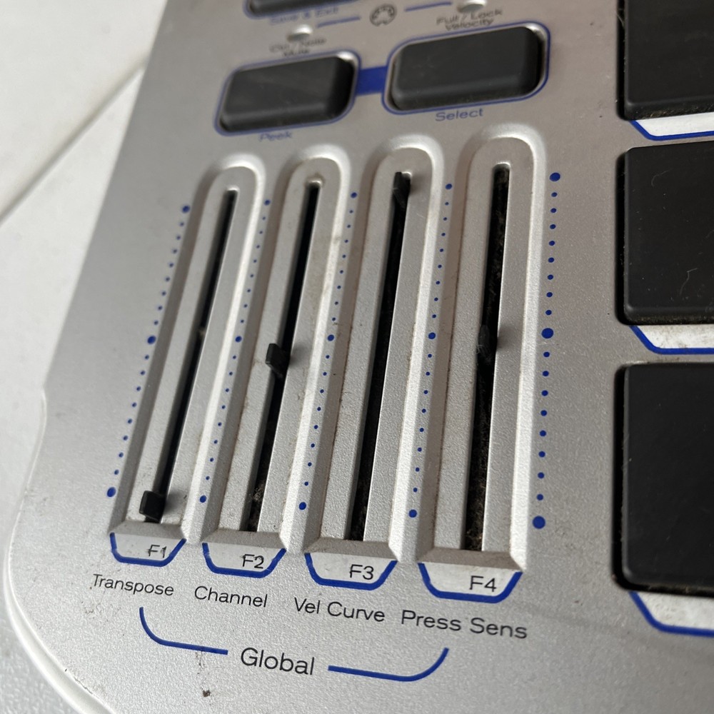 M-Audio Trigger Finger MIDI Controller WORKS Missing Slider Tabs stock t1