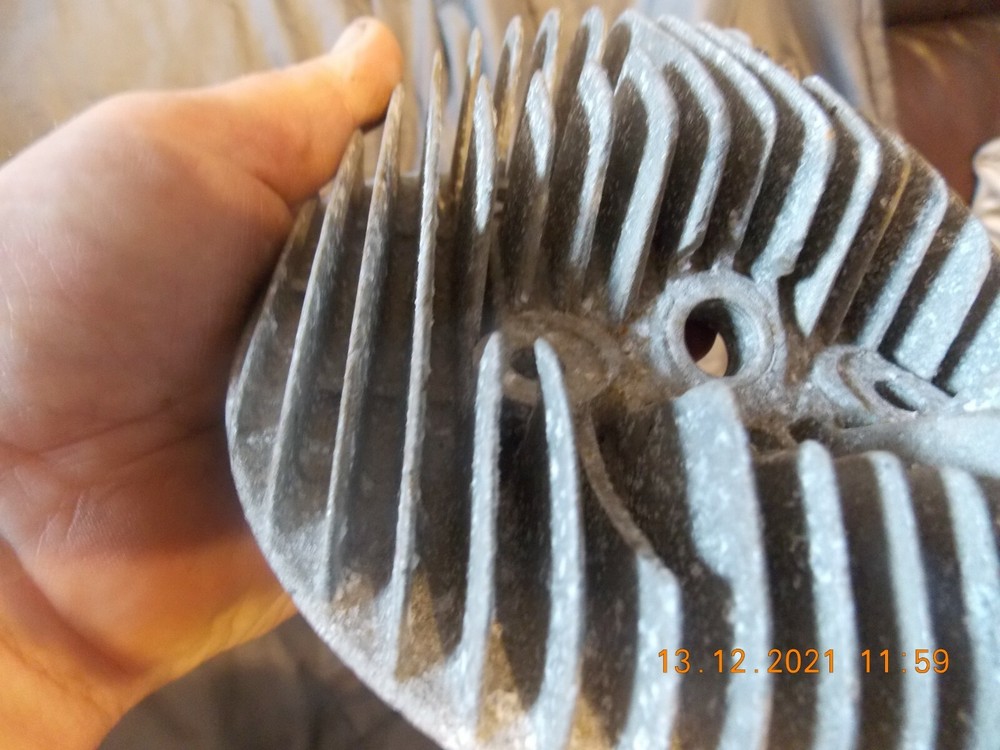 BSA BANTAM CYLINDER HEAD