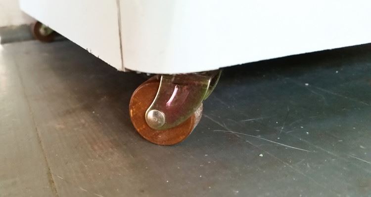 Solid Wood Caster 1 1/4" C10-B23