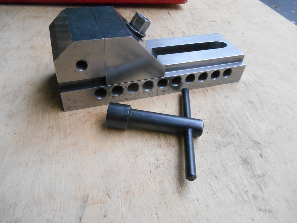 MACHINISTS GRINDING VISE , 2-1/4"W JAWS