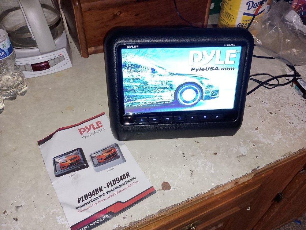 Pyle Headrest Display Monitor Model: PLD94BK