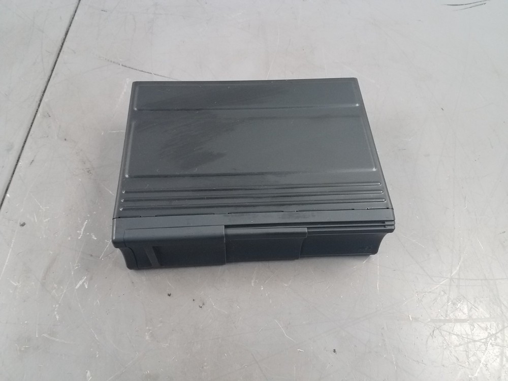 2003 03 04 Mercury Marauder CD Disc Changer #4504 S3