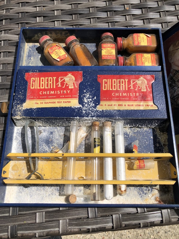 VIntage Gilbert Chemistry Set Blue Metal Case