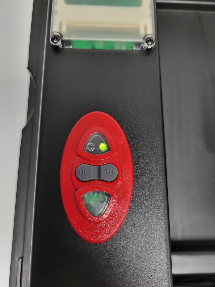 Datamax O'Neil MF8i-270 Portable Dot Matrix Printer Parts (Powers On)