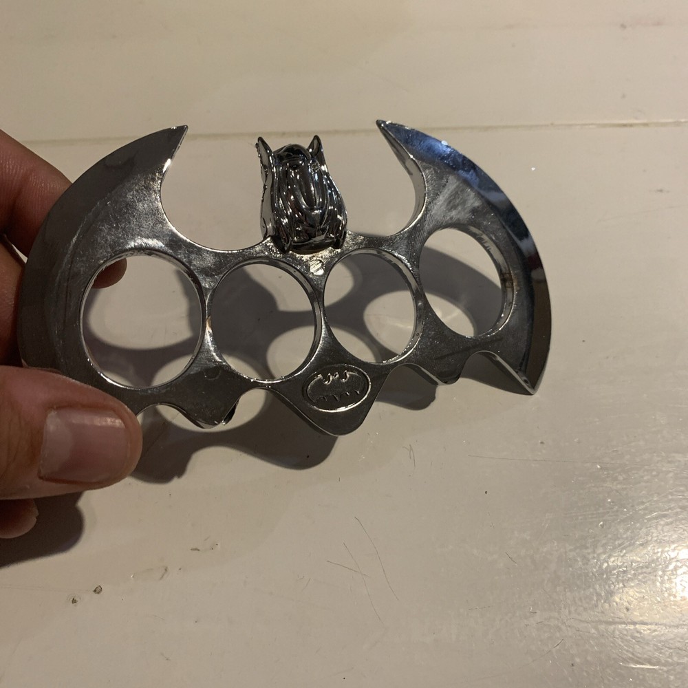 Batman Hand Gorgeous Silver Item