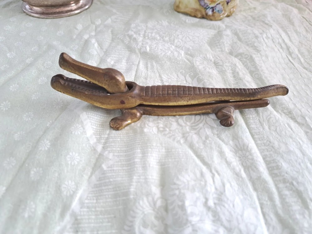 Orig. Old Cast Iron Crocodile Figural Gator Nutcracker NICE! Made in England