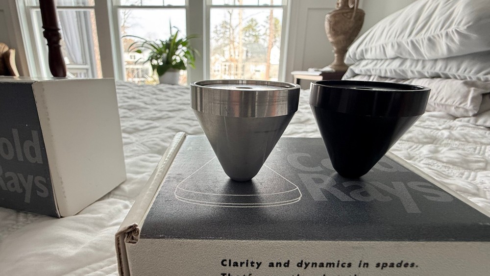 Cold Ray Ceramic Black & Ceramic Silver 4 per box Vibration Control Cones