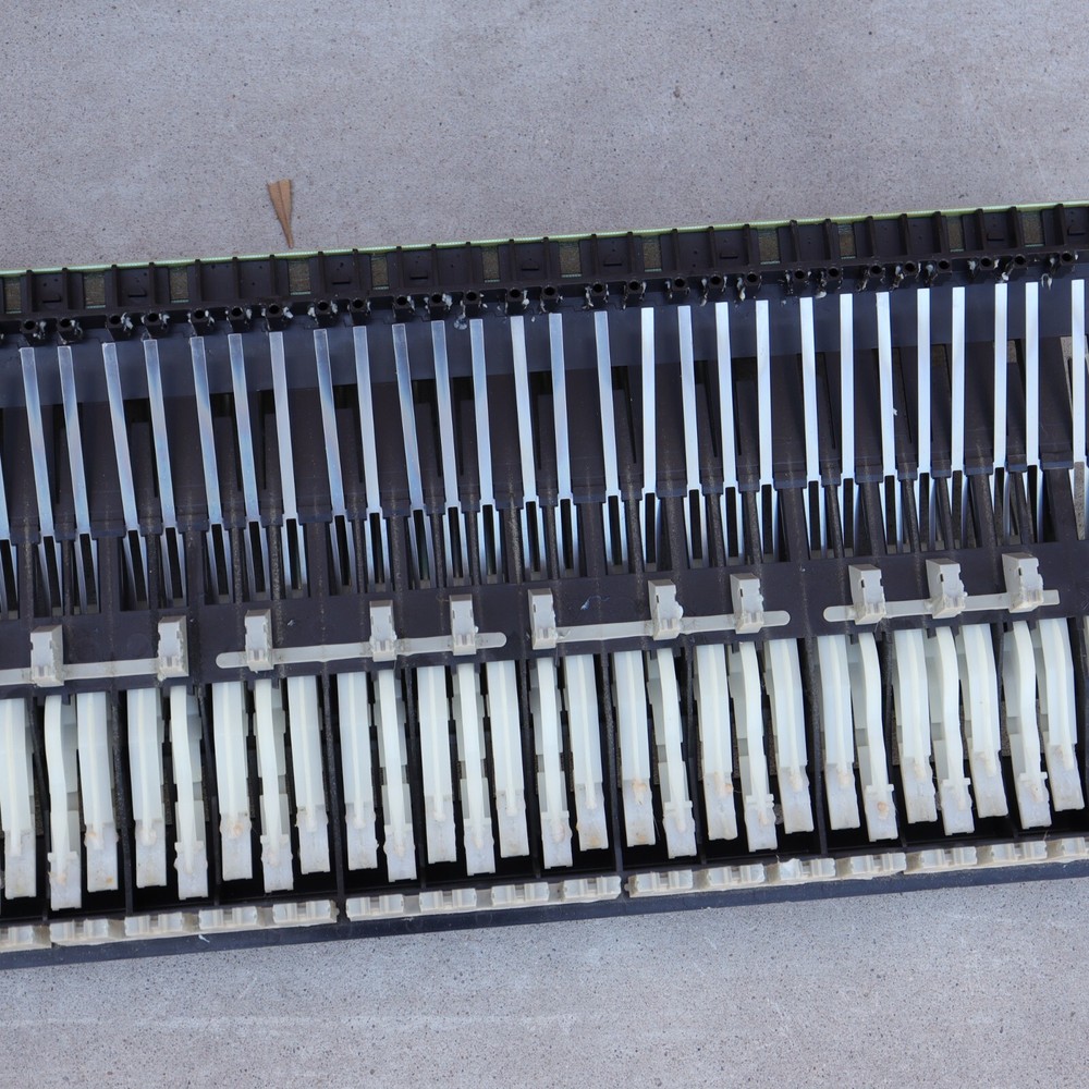 Yamaha S90 Keyboard Keys Weighted Assembly No Panel Boards