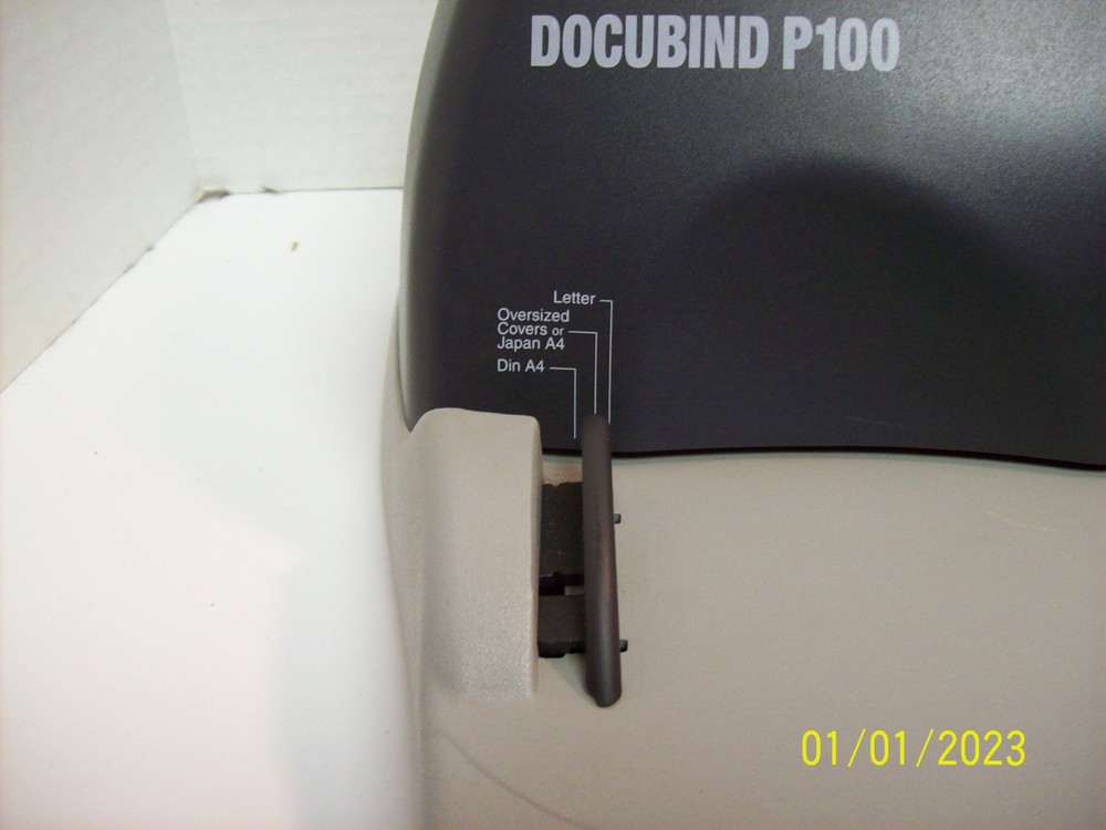 GBC Docubind P100 Binding System including 185 Binding Combs