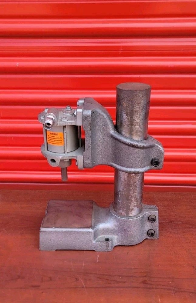 Air Mite Pneumatic Single Acting Bench Press