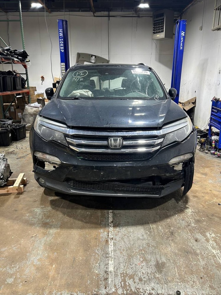 HONDA PILOT REAR RIGHT PASSENGER SIDE BLIND SPOT RADAR SENSOR MODULE 2016-18 OEM