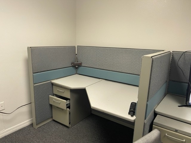 Set of 2 Office Cubicle Workstations. Pre-Owned. Excellent Condition.
