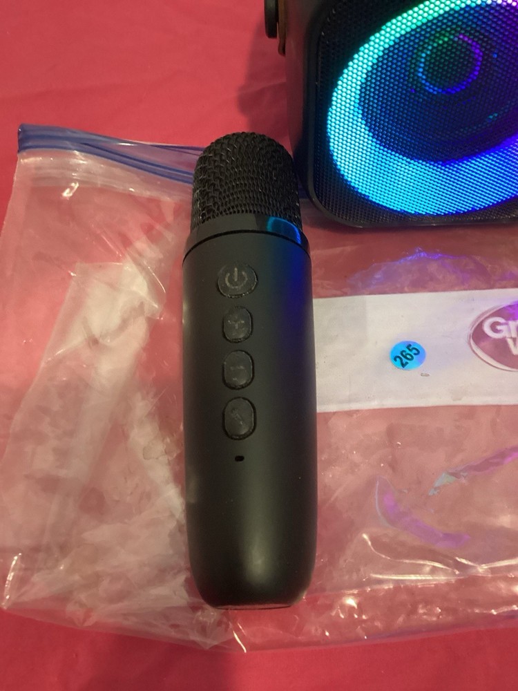 265-4 Inch Wireless Bluetooth Karoke Speaker With Handle & 2 Microphones