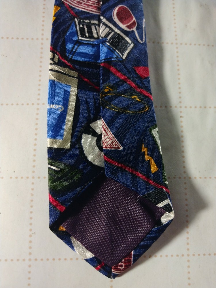 Hewlett Packard ComputerLand Necktie W: 3.75 L: 58