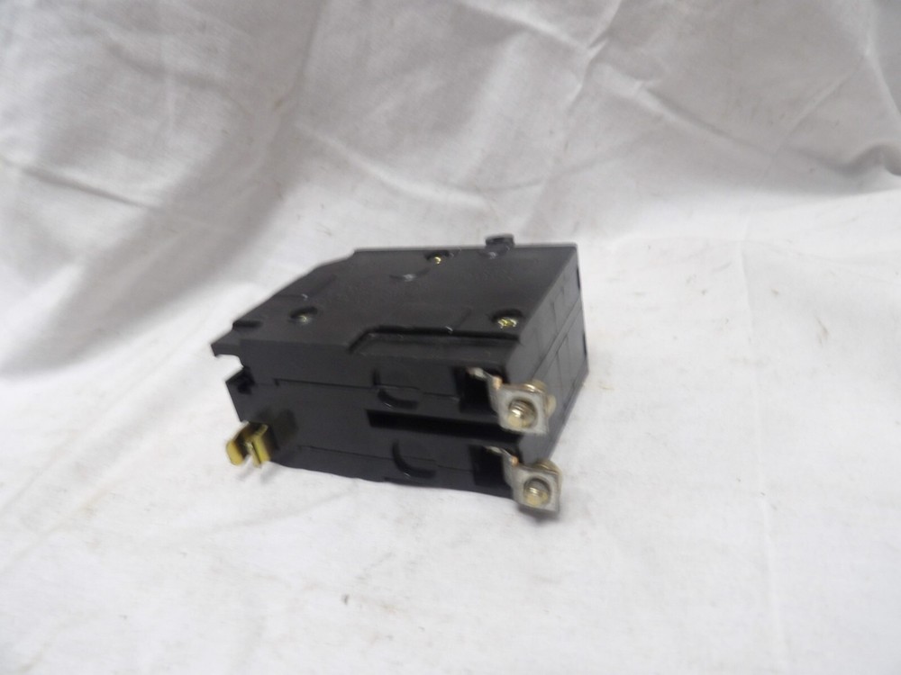 Square D DP4075 30 Amp Double Pole Breaker