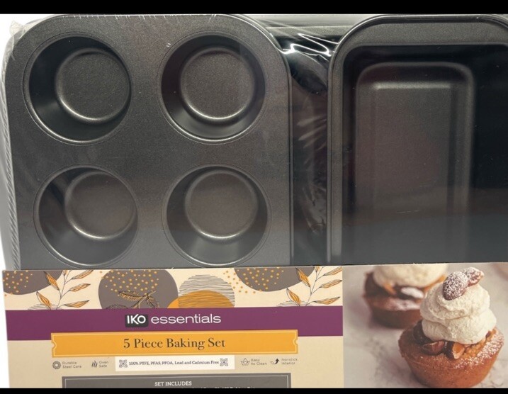 Cookie Sheet, Muffin Pan, Loaf Pan, & 2 More Baking Sheets