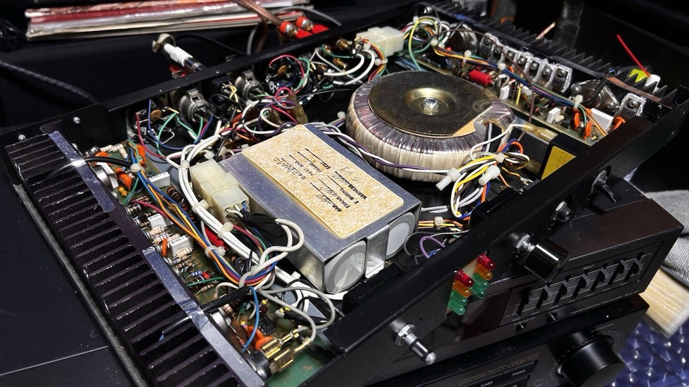 BGW 150 Broadcast Power Amp