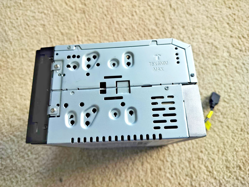 Jensen 6.2″ Mechless Receiver with Bluetooth – VX3228 **UNTESTED | READ**