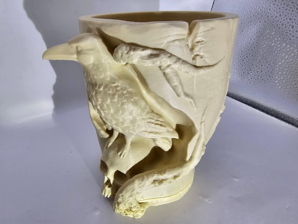 "The Raven's Rest" Planter
