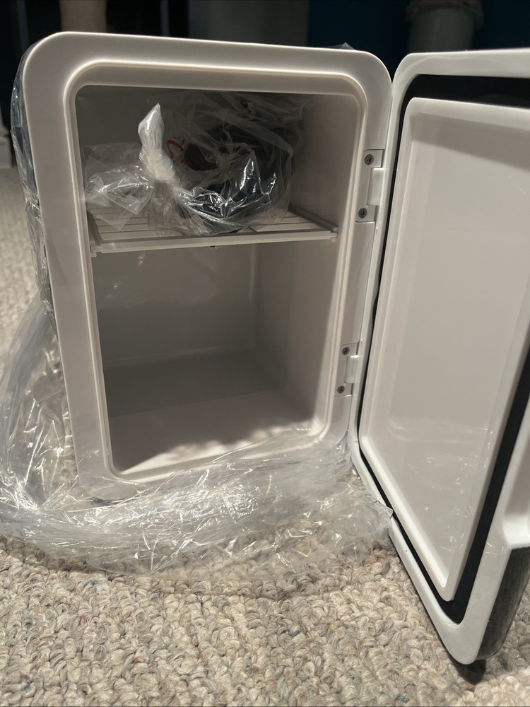 LIMITED Celtics 6 Can Mini Fridge NEW - Opened Box