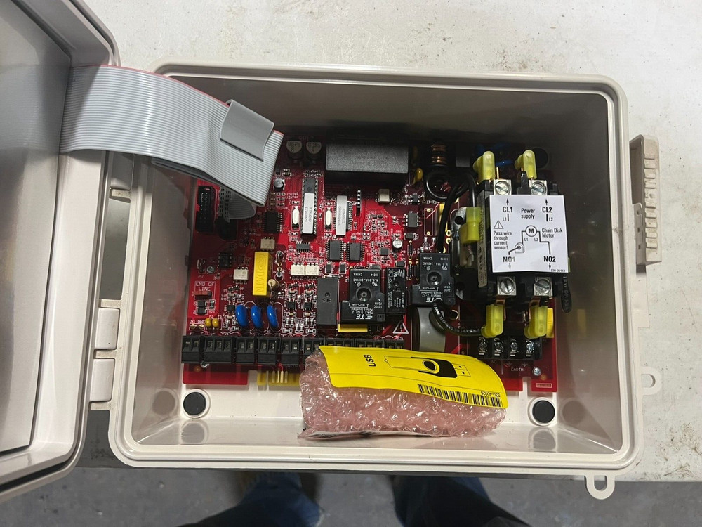 APCD-500 CHAINDISK FEED SYSTEM CONTROLLER