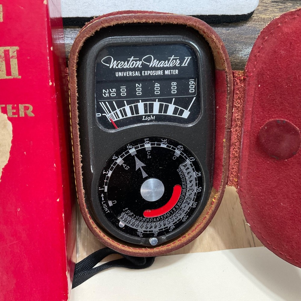 Weston Master 11 Exposure Meter in Case, has Instruction Book