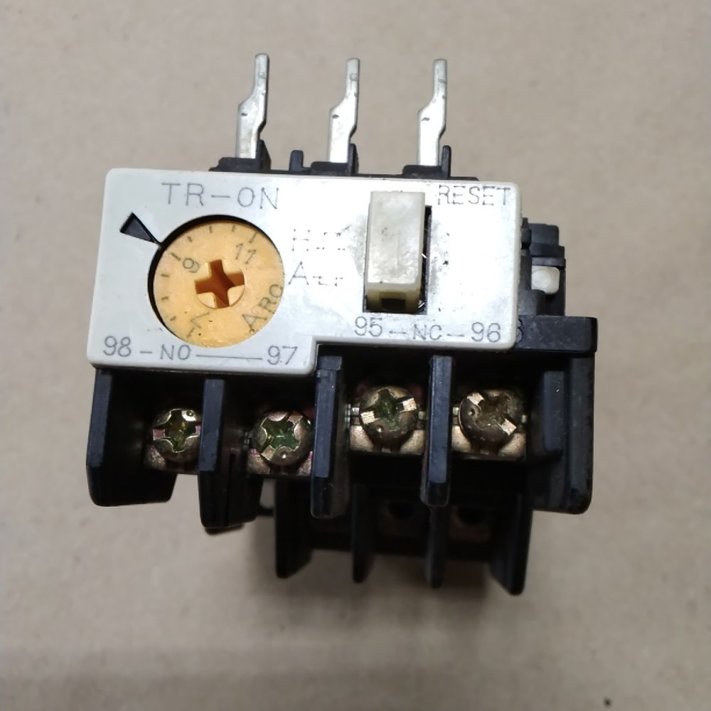 Fuji Electric Type TR-ON Overload Relay C32