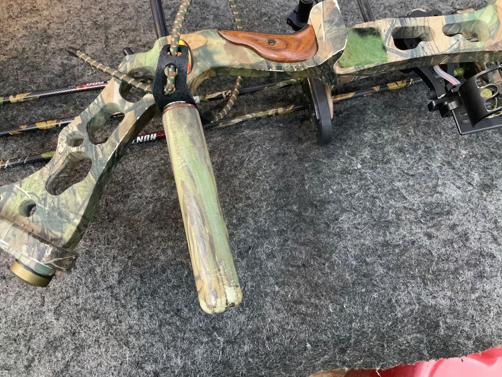 Ben Pearson Archery Bow